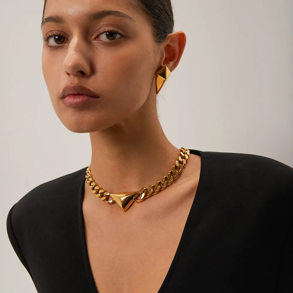 14eec595-ebdd-40fa-9911-5aaa834e7215-Max